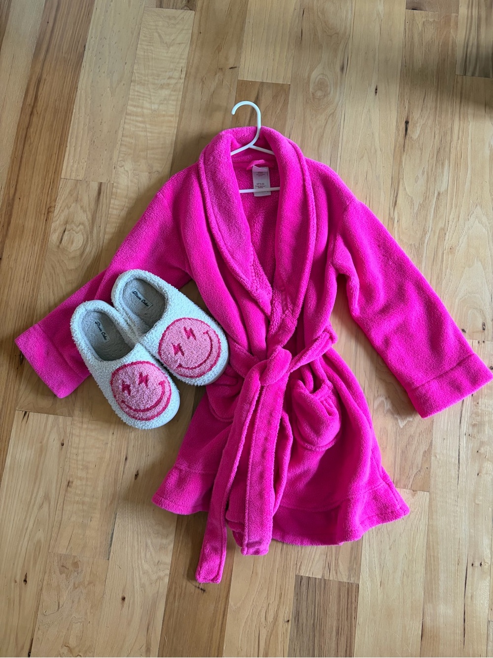 Girls' Bright Pink Plush Robe and smile slippers!